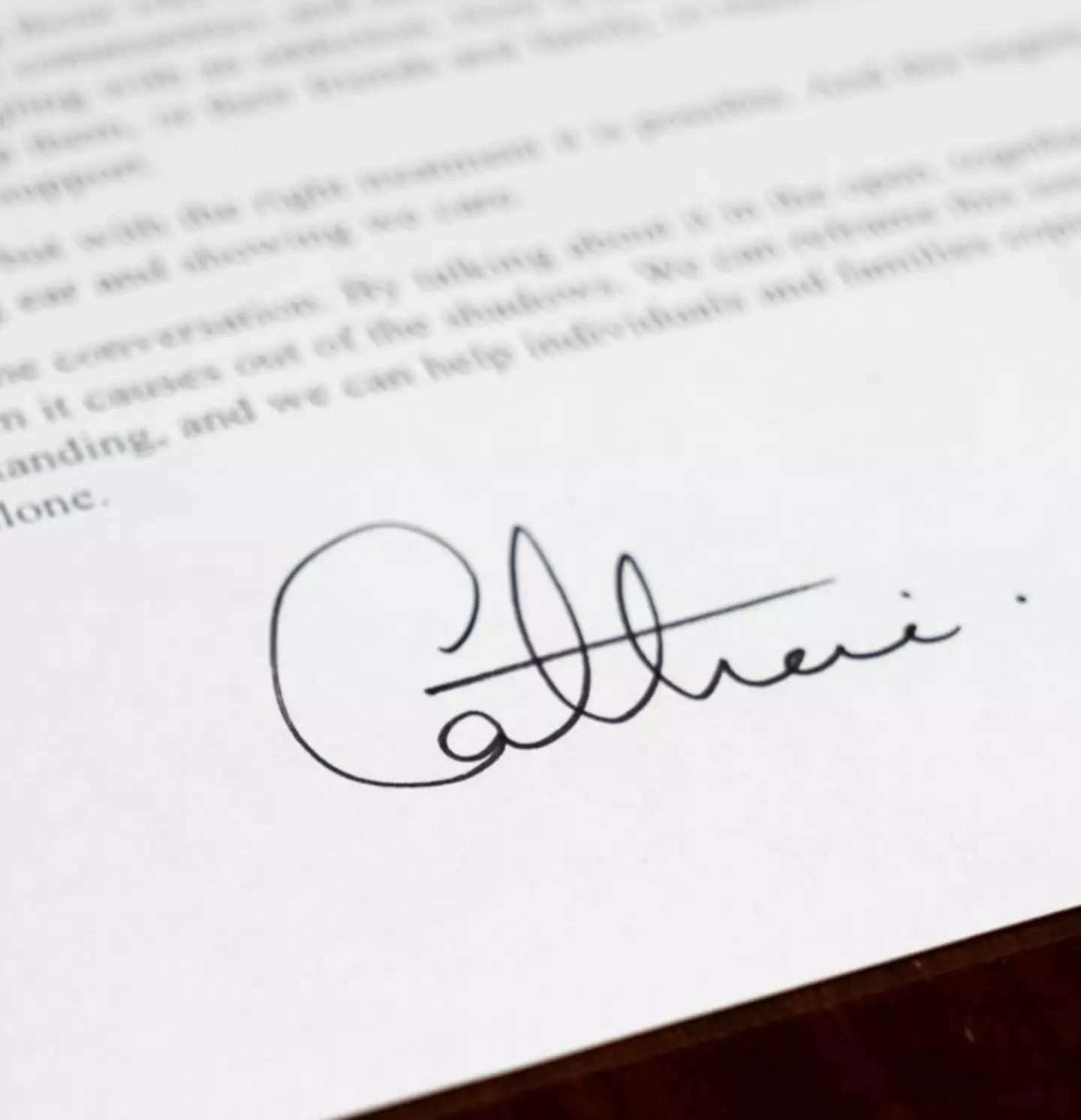 The letter included her solo cypher as well as the lesser-used signature 'Catherine' (Instagram/@princeandprincessofwales)