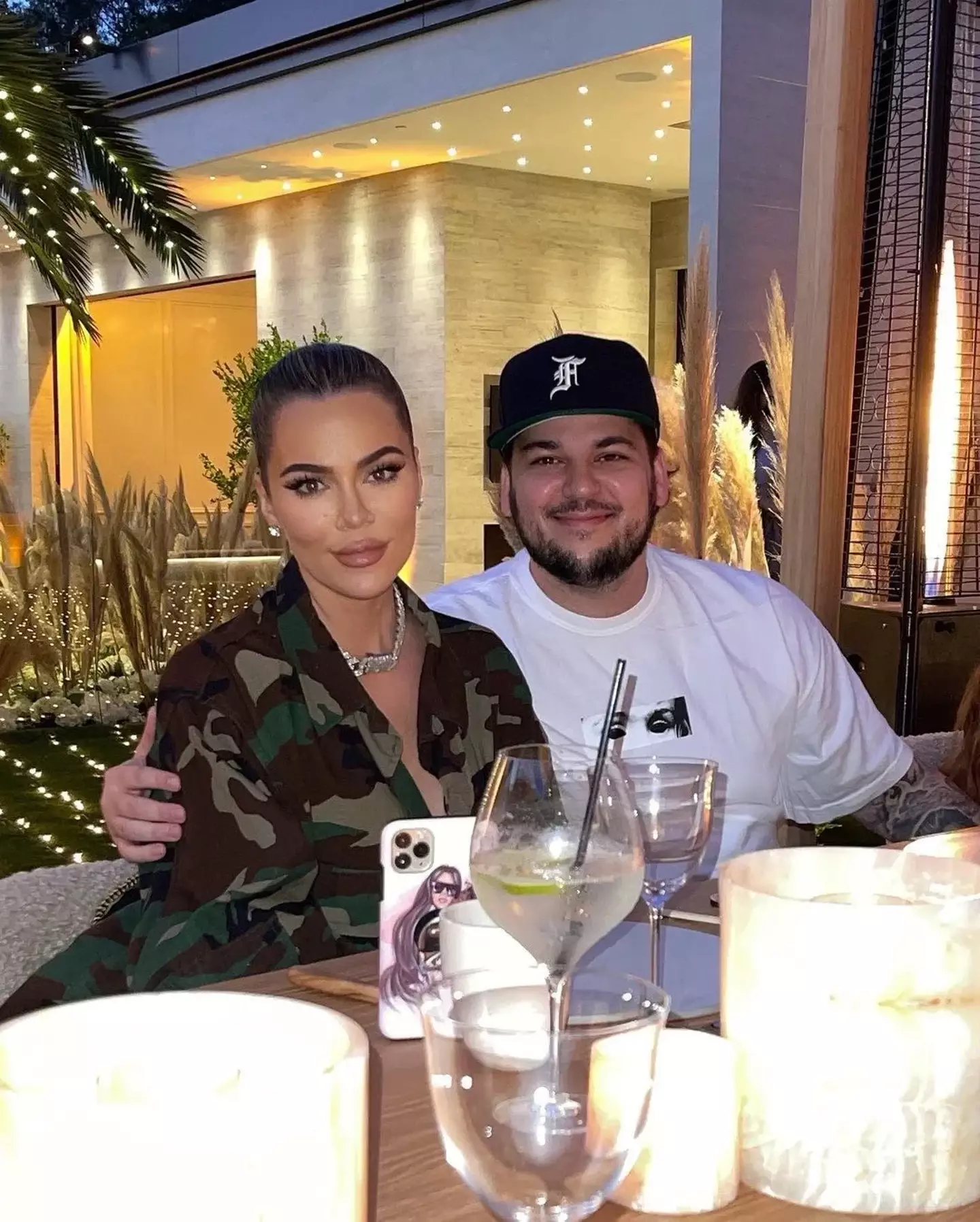 Khloe with brother Rob (Instagram/@kimkardashian)