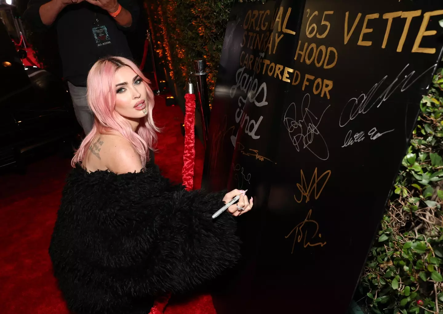 Megan Fox debuted a new look.