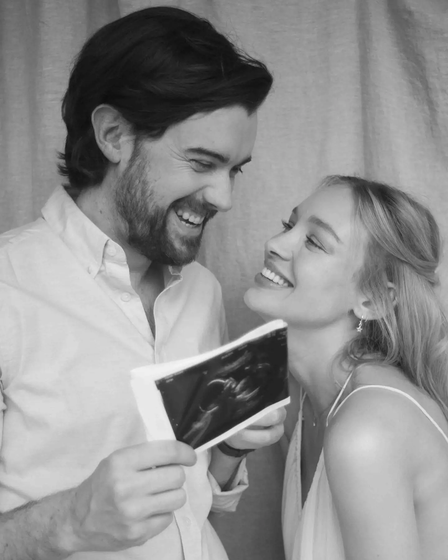 Jack Whitehall and Roxy Horner are expecting their first child.