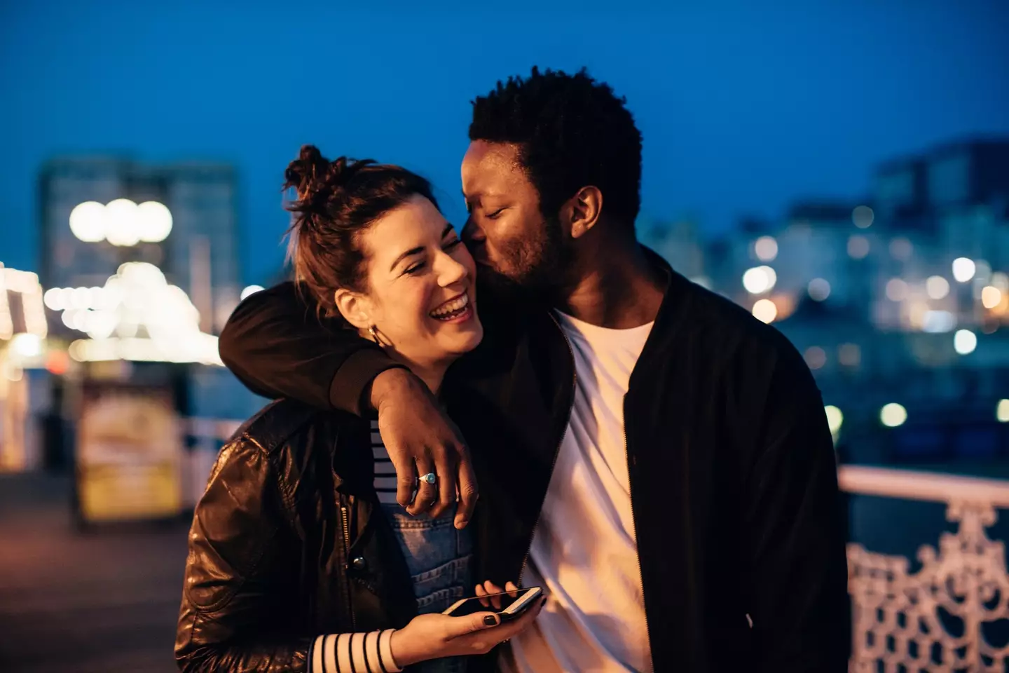 'Simmer' dating is all about taking things slow (Photo by Roo Lewis / Getty Images)