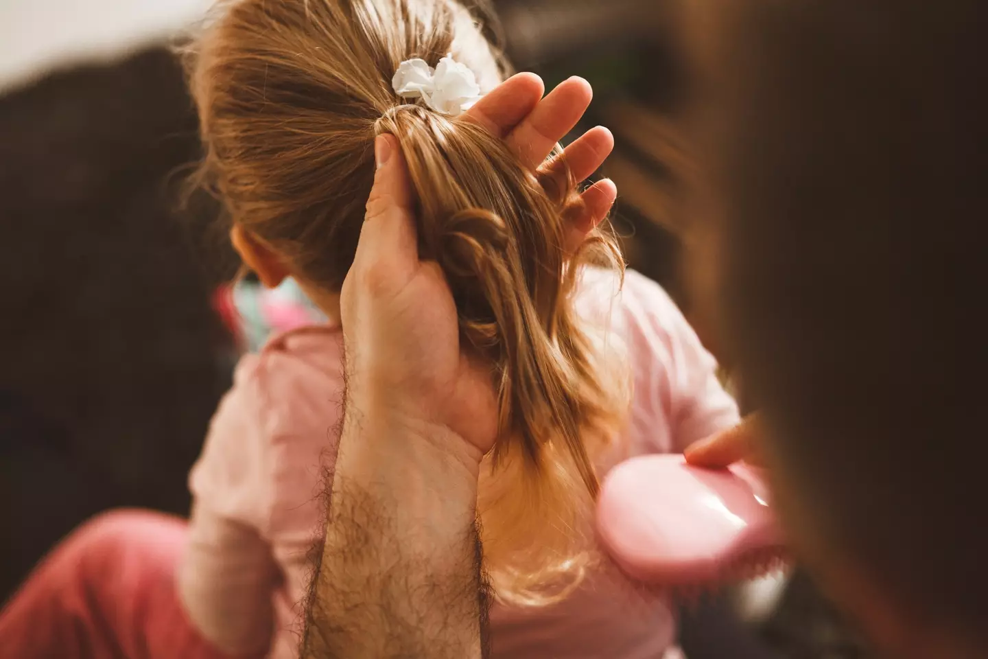 One mum has warned fellow parents of hair tourniquet syndrome.