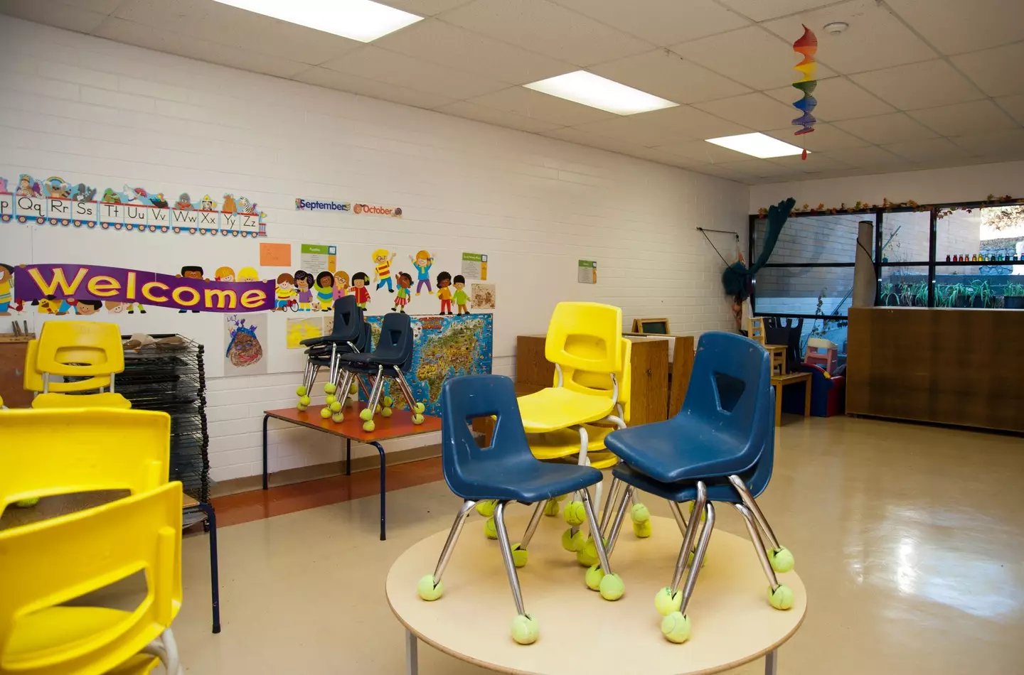 A mum decided to pull her daughter out of daycare after a teacher hugged her child.