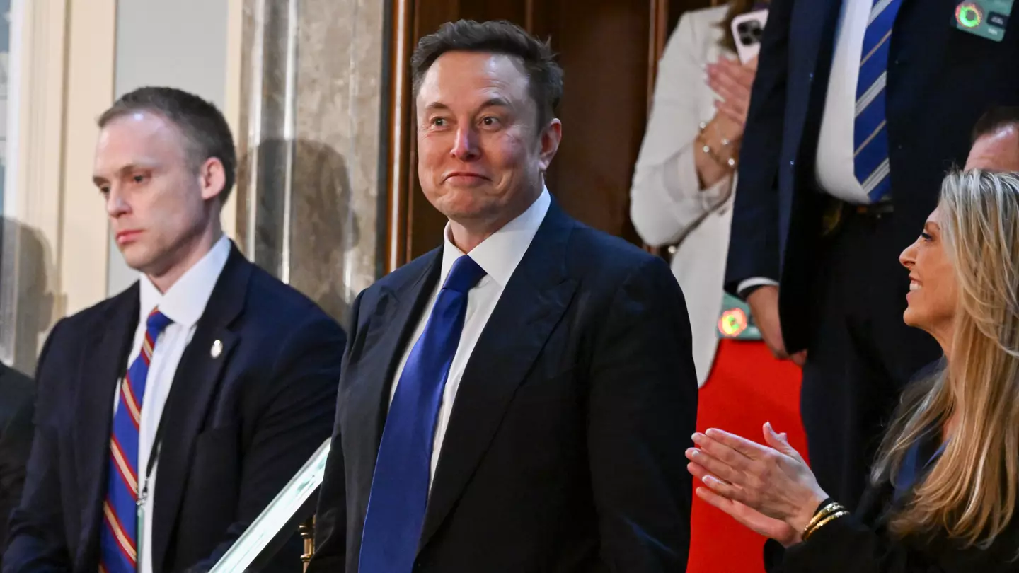 Elon Musk just made a very unusual outfit choice and the reason behind it couldn’t be more obvious