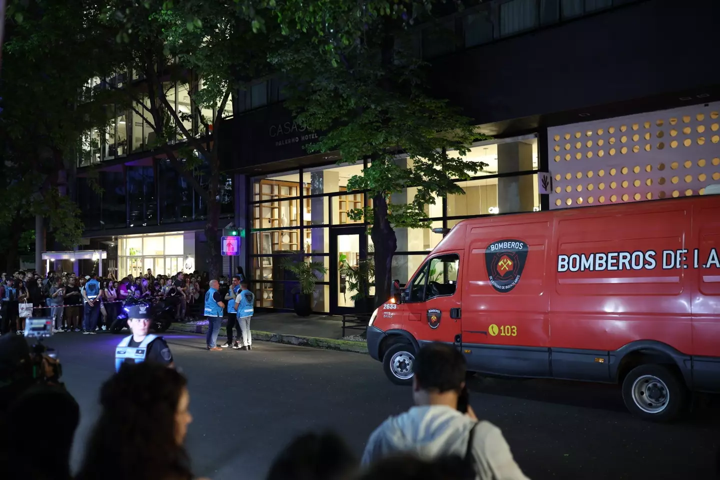 Police and firefighters at Casa Sur hotel in Buenos Aires (Tobias Skarlovnik/Getty Images)