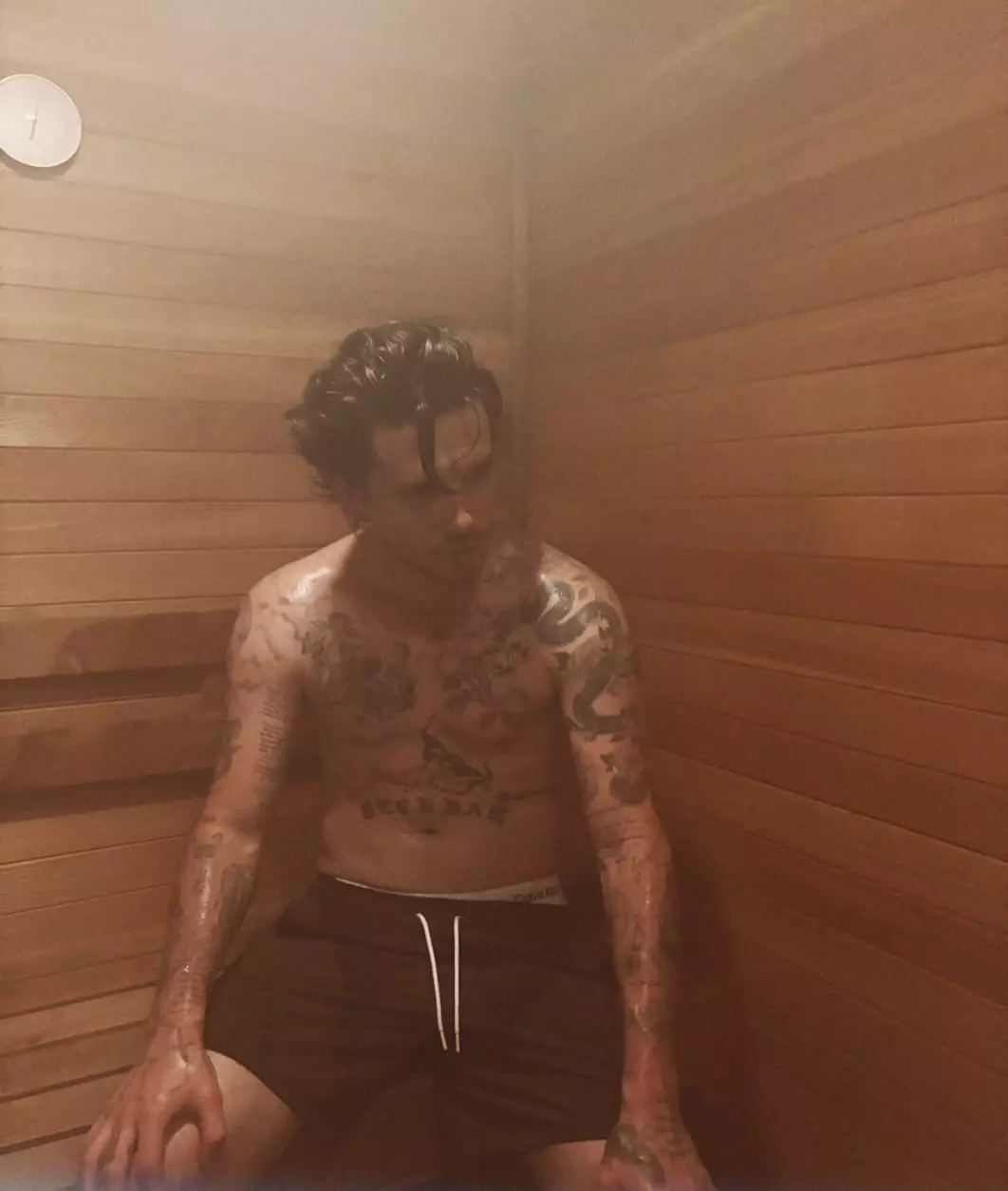 The 'cover up' comes just weeks after Brooklyn made a series of claims about his family (Instagram/@brooklynbeckham)