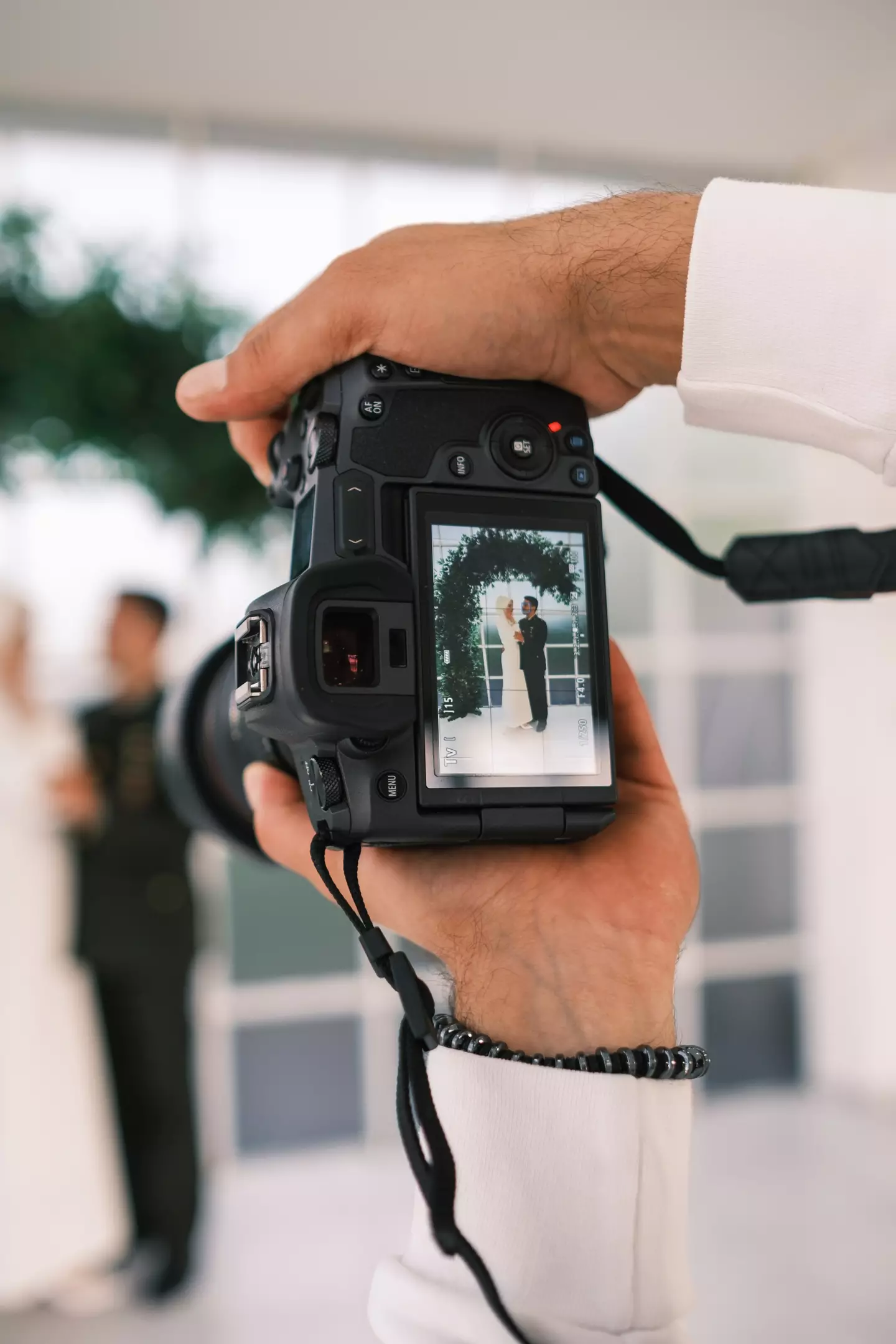 The whole wedding photos fiasco ended in quite the argument.