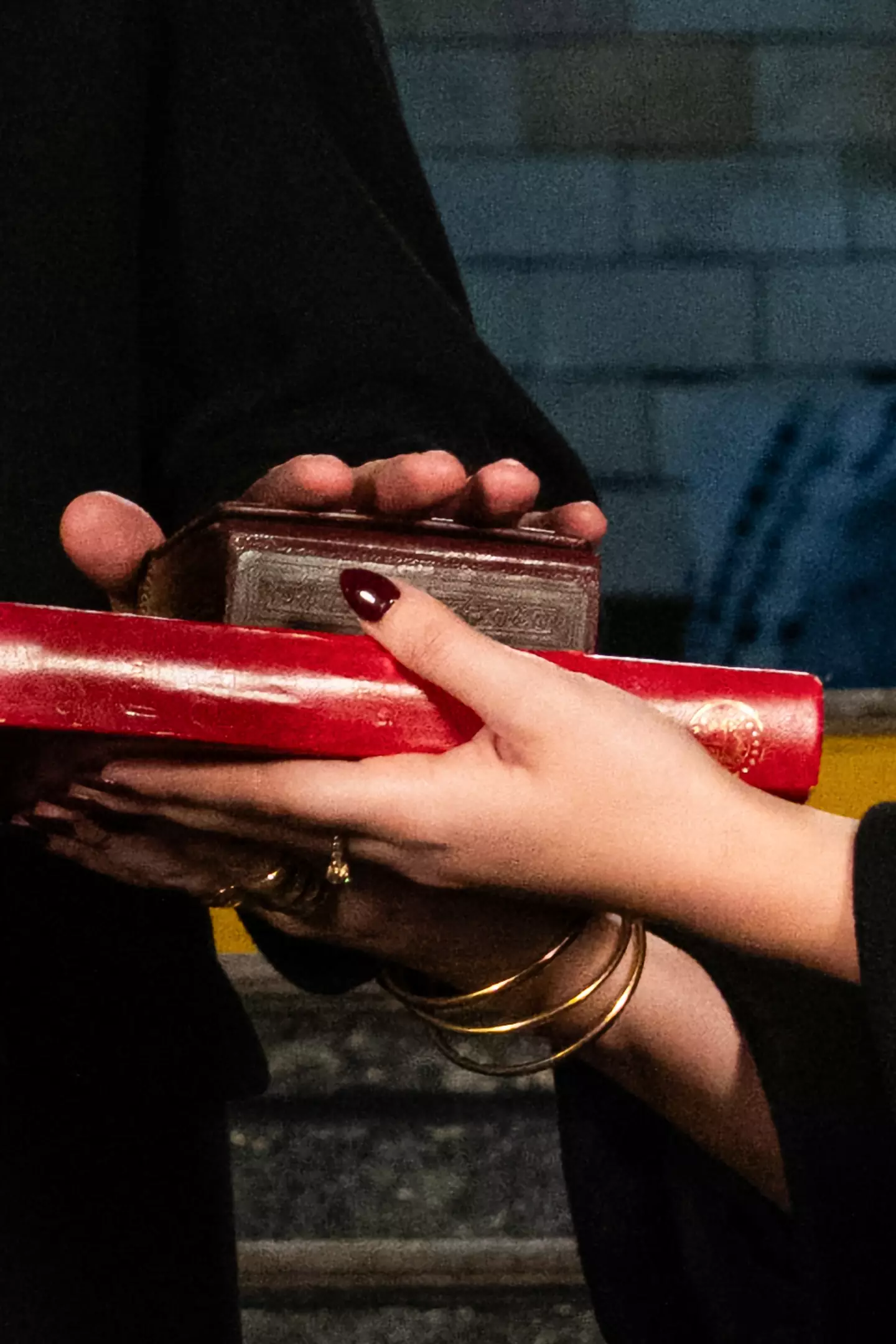 Mamdani was sworn in using a Quran to honour his Muslim faith (Amir Hamja/The New York Times/Bloomberg via Getty Images)