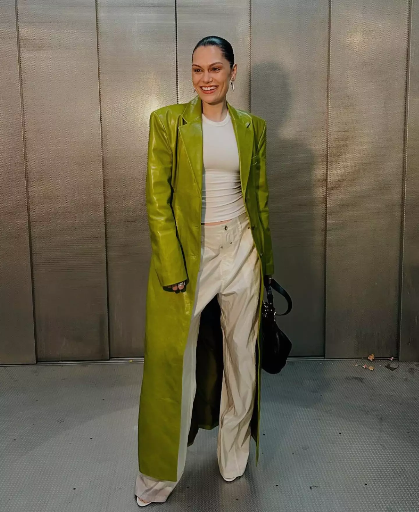 The singer, 37, broke the news online (Instagram/@jessiej)