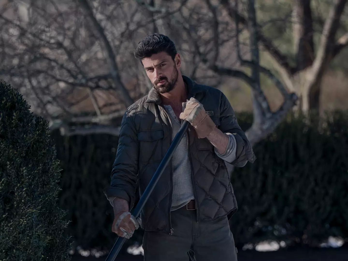 Enzo (Michele Morrone) has a much bigger role in the book (Lionsgate)