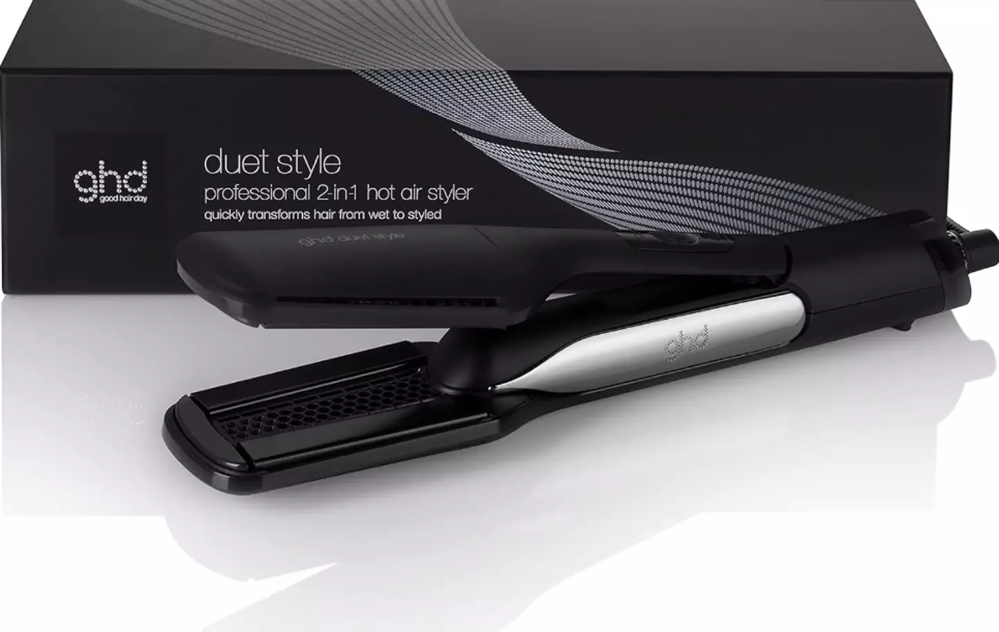 There's over £60 off the Duet Styler in the Amazon spring sale.