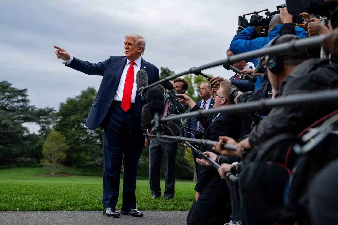 In his latest interview, Trump immediately changed the conversation to his White House reconstructions (Bonnie Cash/UPI/Bloomberg via Getty Images)