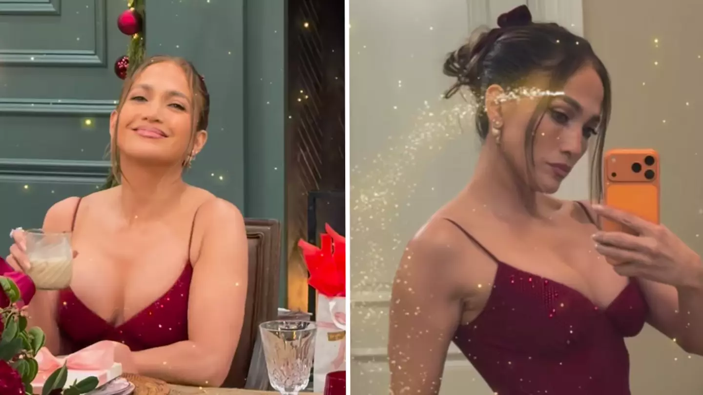 Jennifer Lopez accused of awkward 'Photoshop fail' in new Christmas selfie