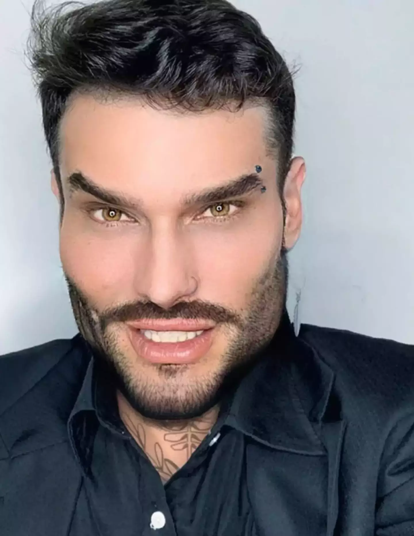 The mystic claims to have predicted the Covid-19 pandemic and Queen Elizabeth II's death (Instagram/athos_salome)