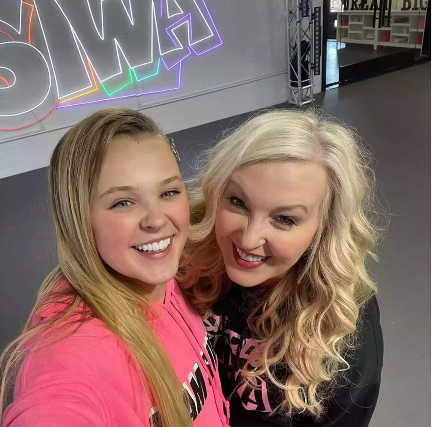 Apparently, Jessalyn is over the moon about her daughter's new boyfriend (instagram/itsjojosiwa)