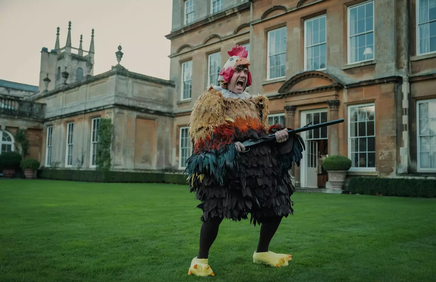 Daniel Ings as Freddie in The Gentlemen.