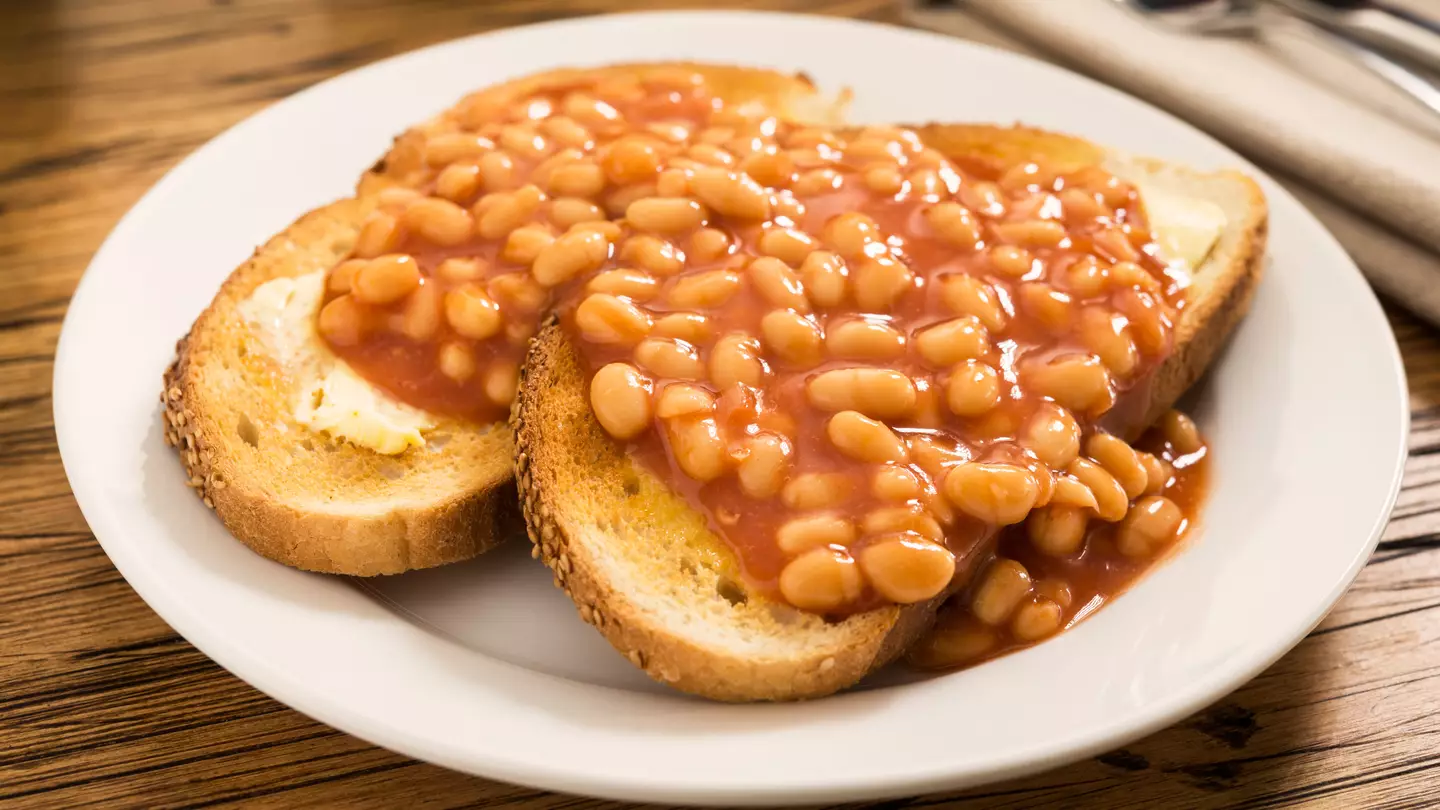 People Are Rinsing These 'Posh Cheesy Beans On Toast' Canapes From M&S