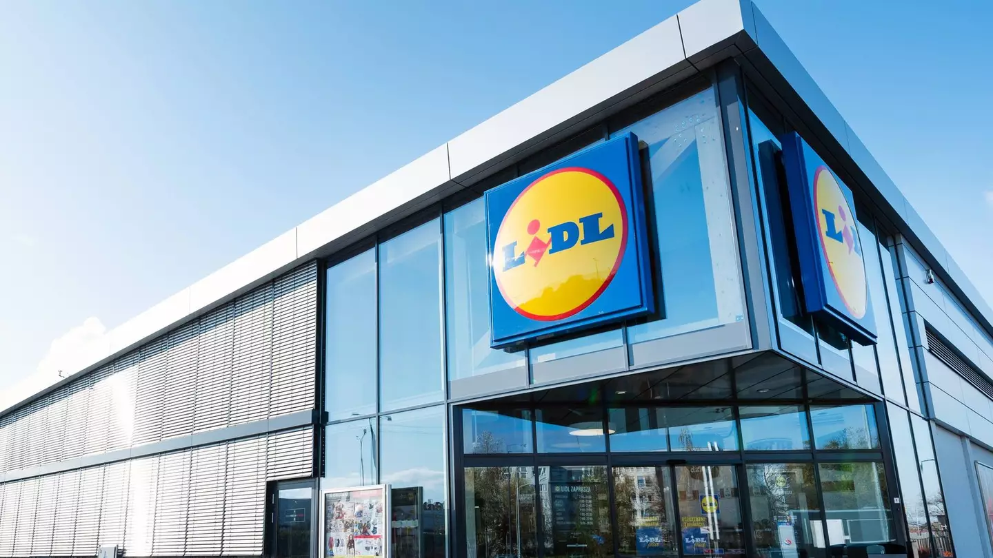 Woman Leaves Everyone In Hysterics With NSFW Blunder At Lidl