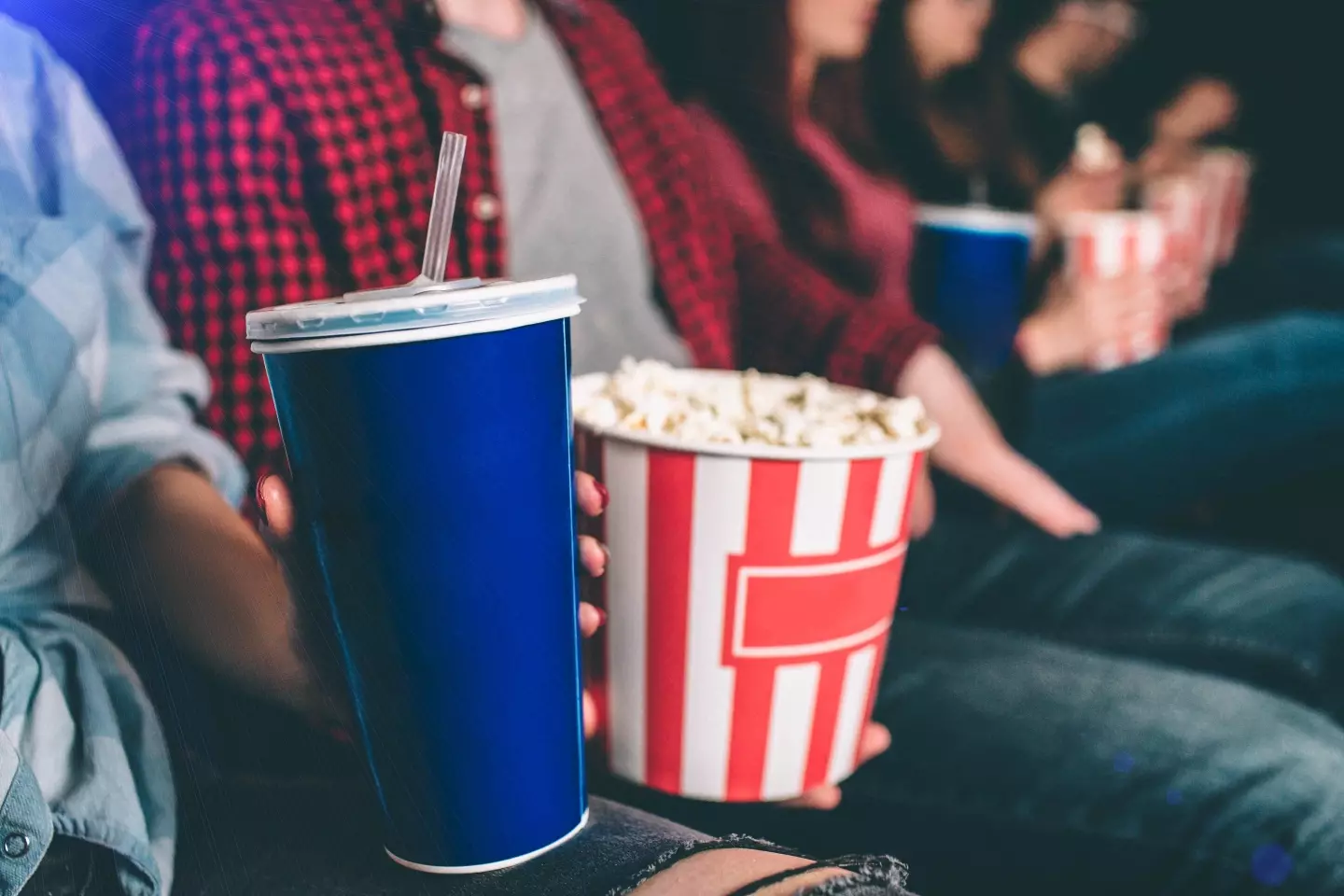 While most cinemas allow you to bring your own food and drink, there's one item that's banned by them all (Estradaanton/Getty Images)