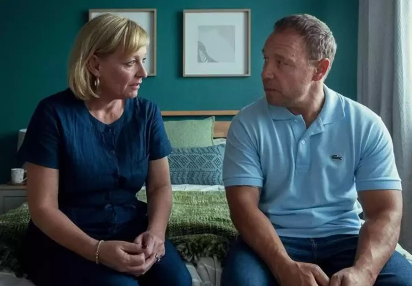 Blue is everywhere (Netflix)