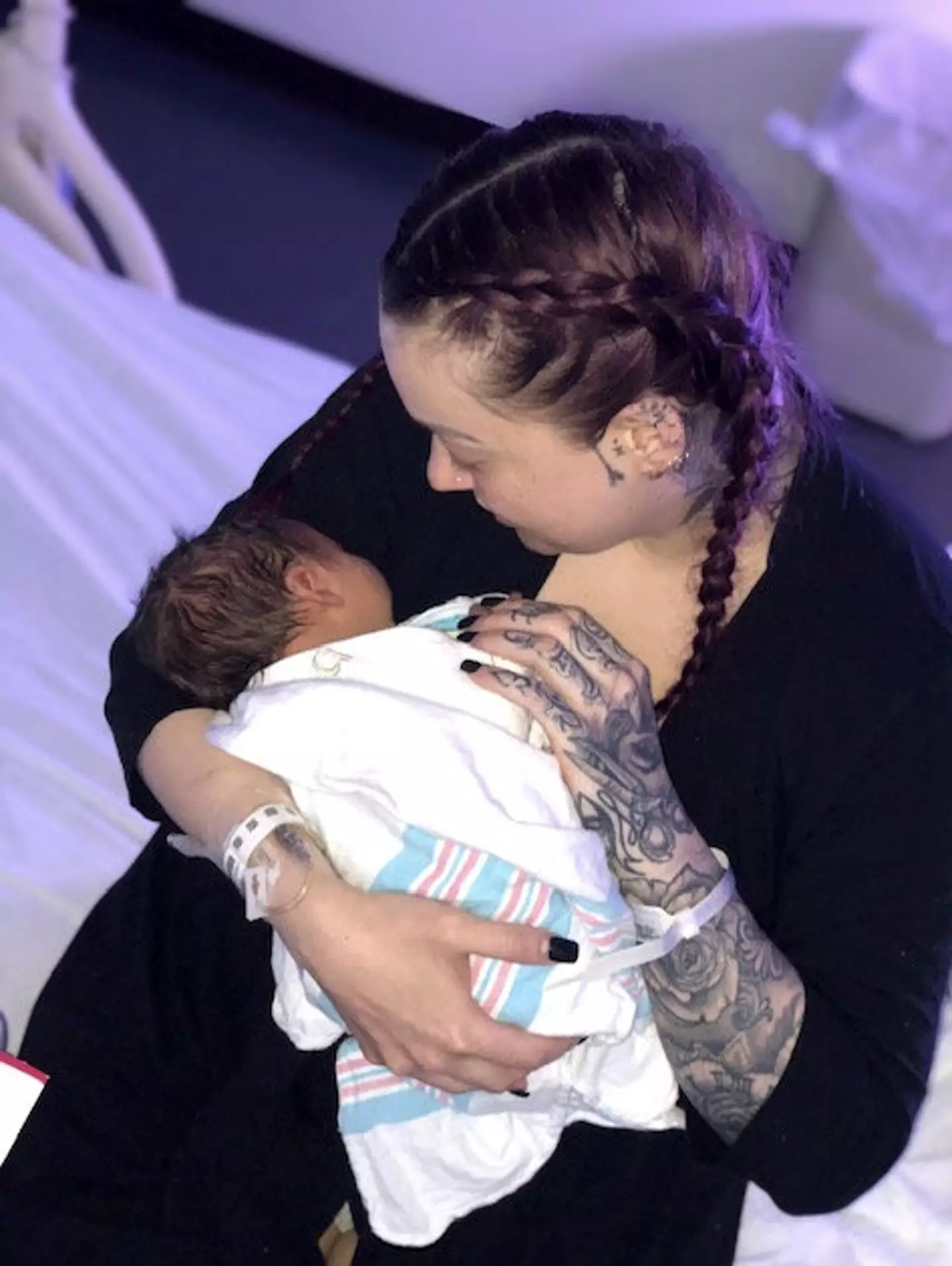 Skylar said she was judged for having a baby alone.