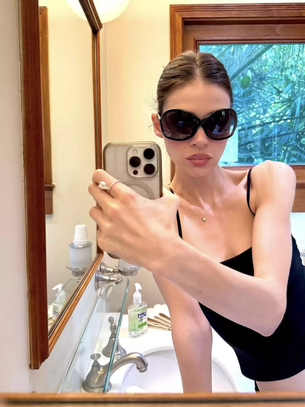 Nicola Peltz Beckham shared a text post to social media, and fans may think it's got something to do with the rumoured Beckham family feud (Instagram/@nicolaannepeltzbeckham)