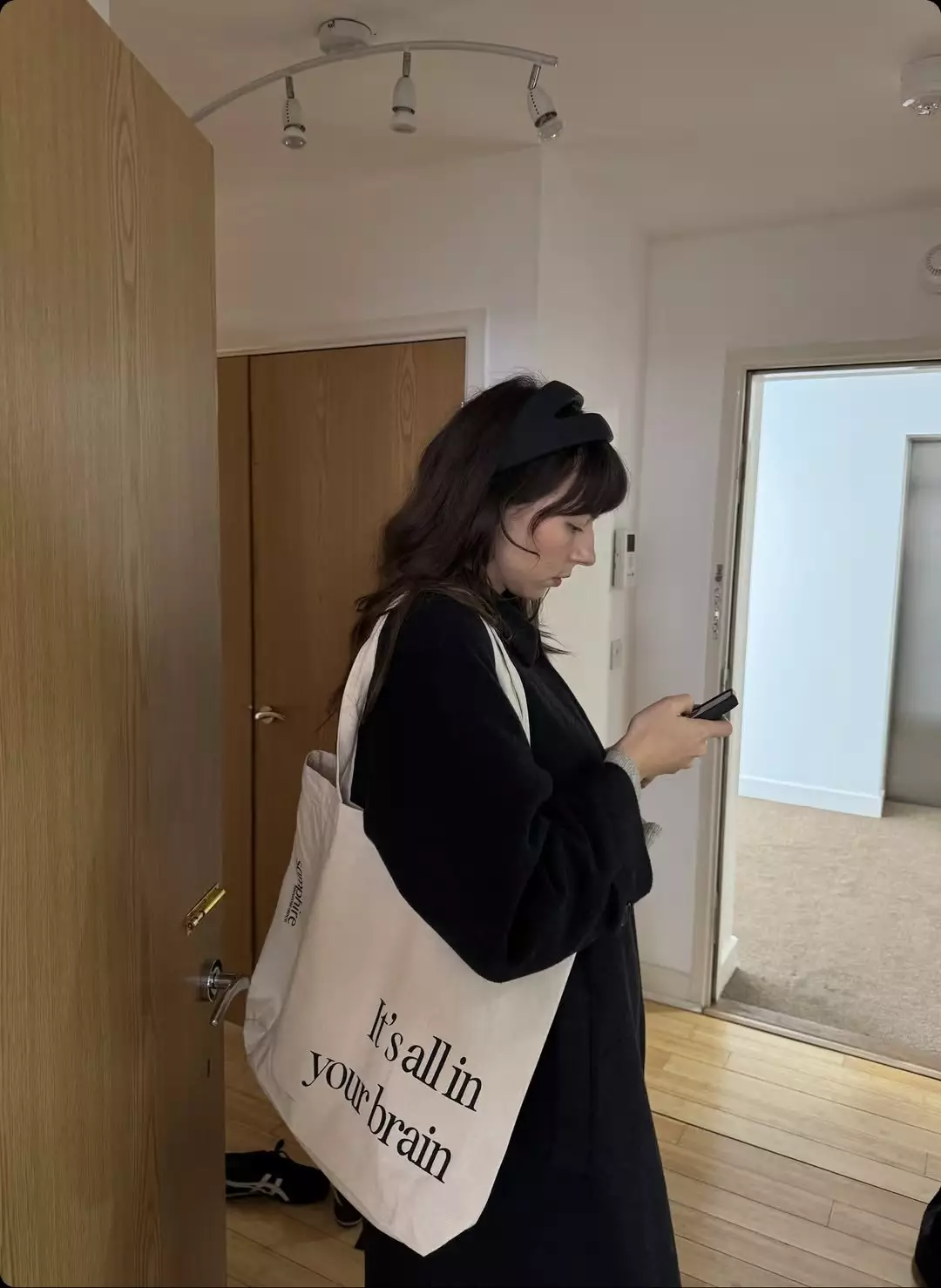 The device is designed to slot into your everyday routine (Samphire Neuroscience)