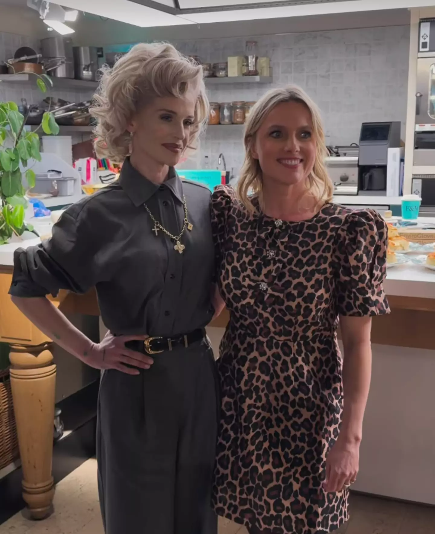 Kelly's appearance sparked conversation among trolls (Instagram/@julietsear)