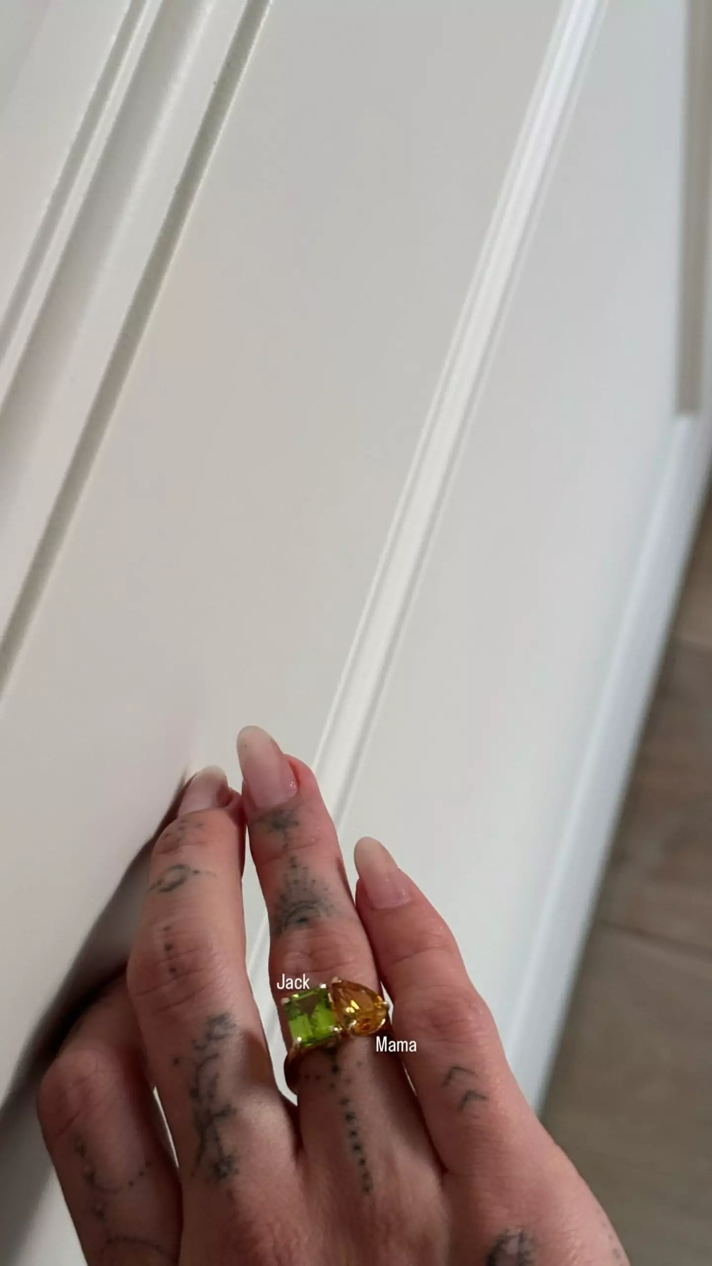 Hailey shared a photo of her own ring (Instagram/@haileybieber)