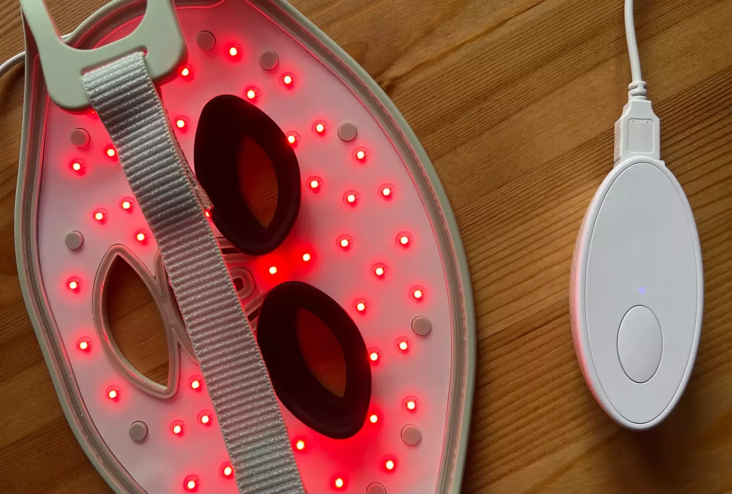 The protective eye shields in question (Photo: LADbible Group)