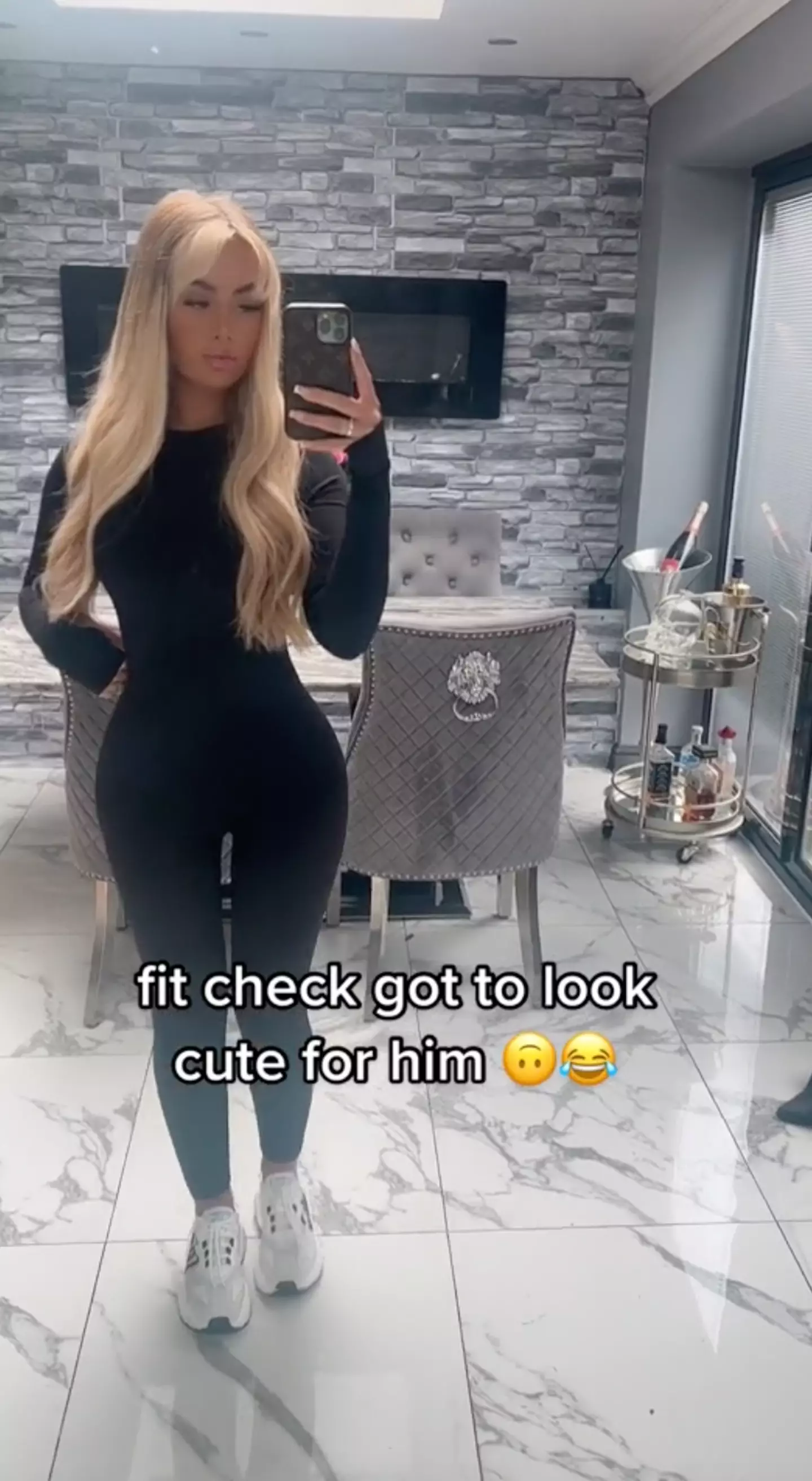 Jessica Smith showed off her outfit on TikTok before visiting Stephen Bear in prison.