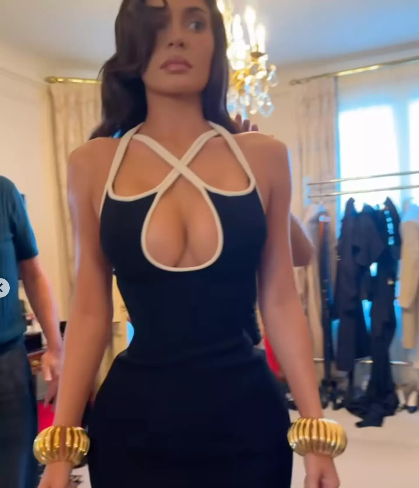 People were concerned about her waist (Instagram/@kyliejenner)