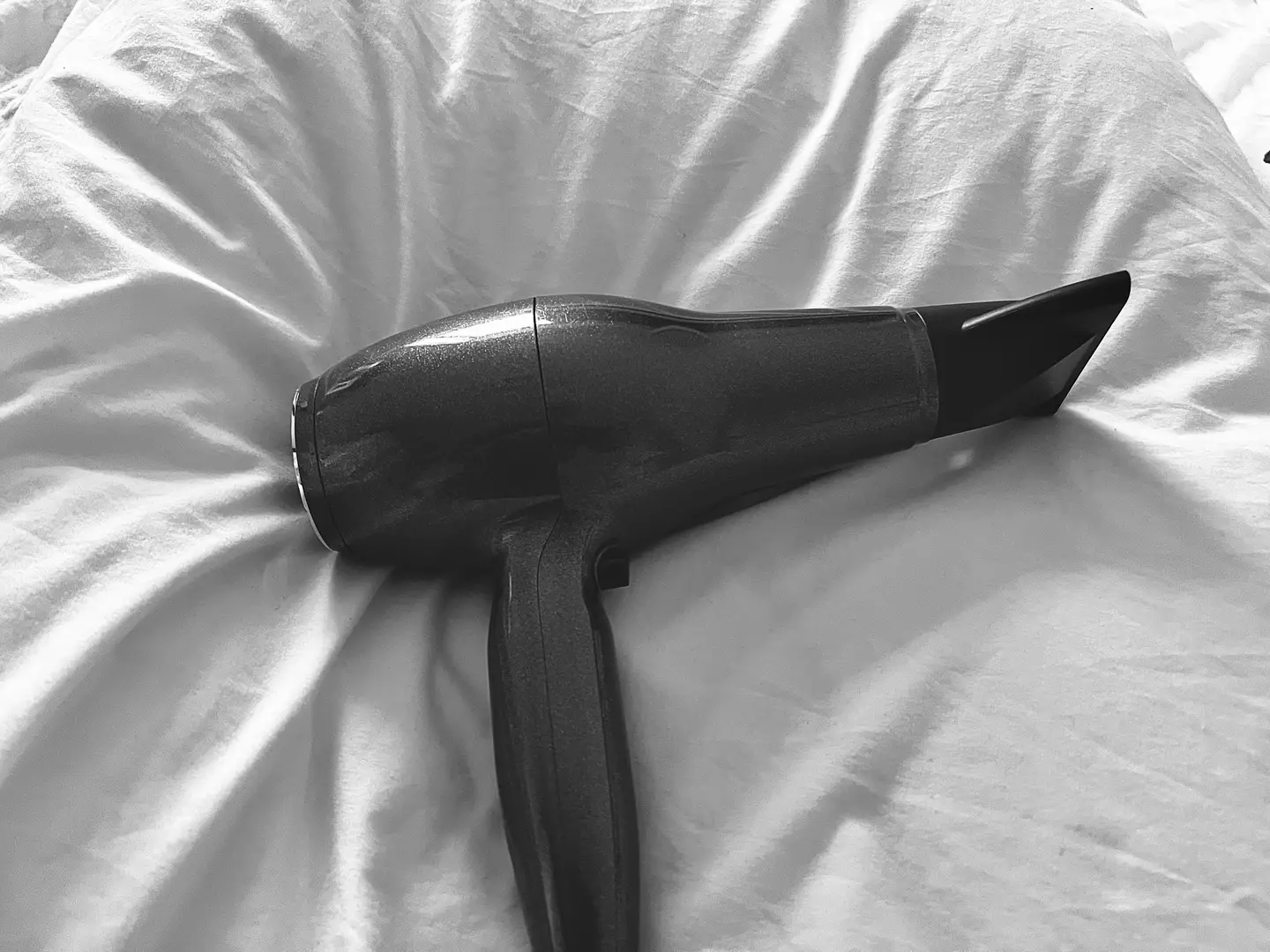 Kim Kardashian's unusual sleep hack means getting your hair dryer in your bed. (Getty stock image)