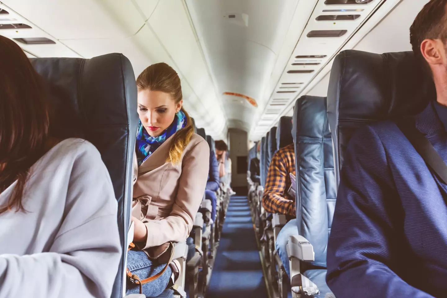 The plane etiquette debate has divided millions. (izusek/Getty)