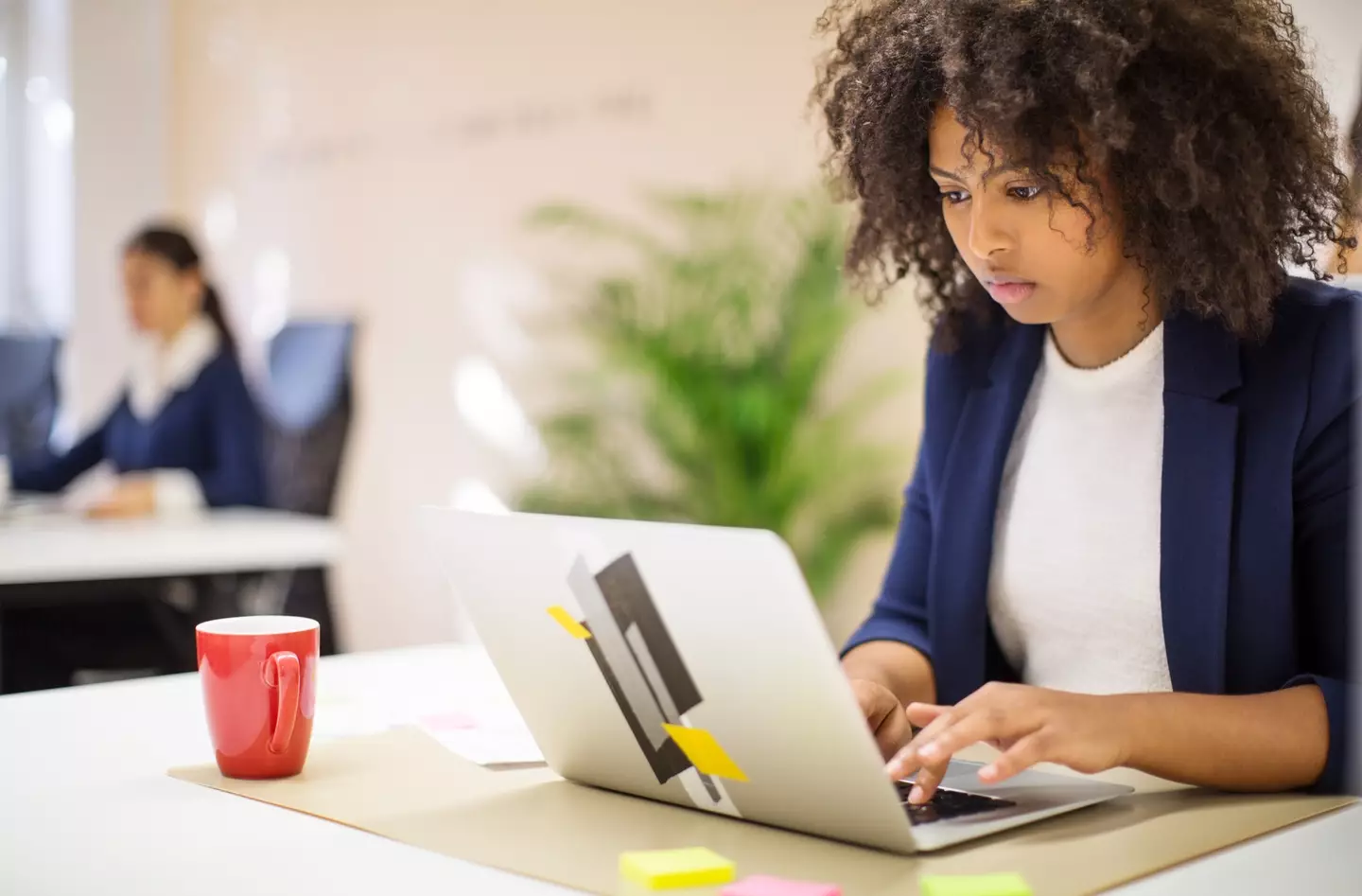 A Redditor explained why they find the thumbs-up emoji unsettling. (Getty stock images)