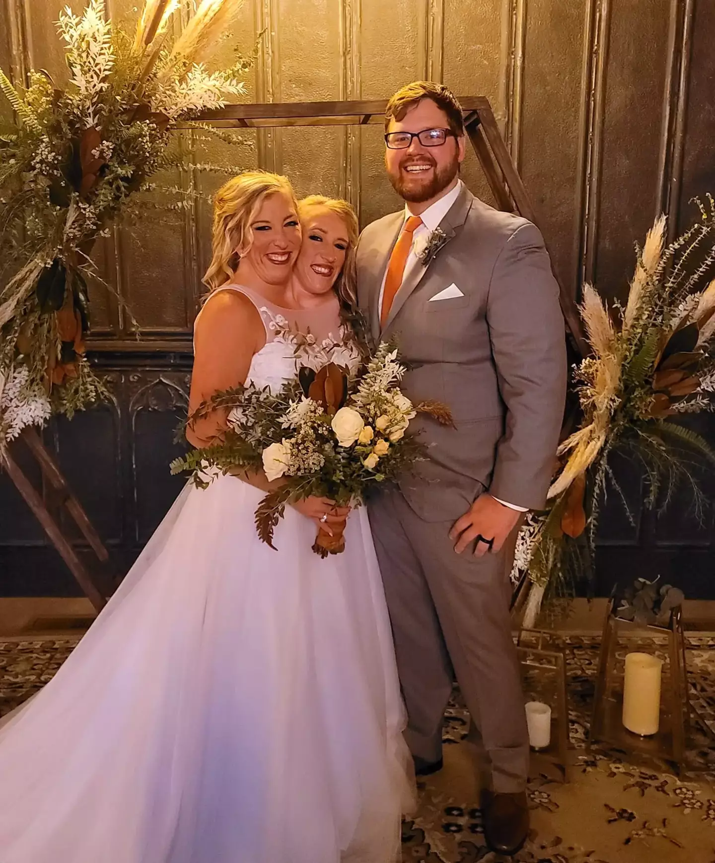 Abby and Josh tied the knot in a private ceremony back in 2021. (TikTok/@abbyandbrittanyhensel)
