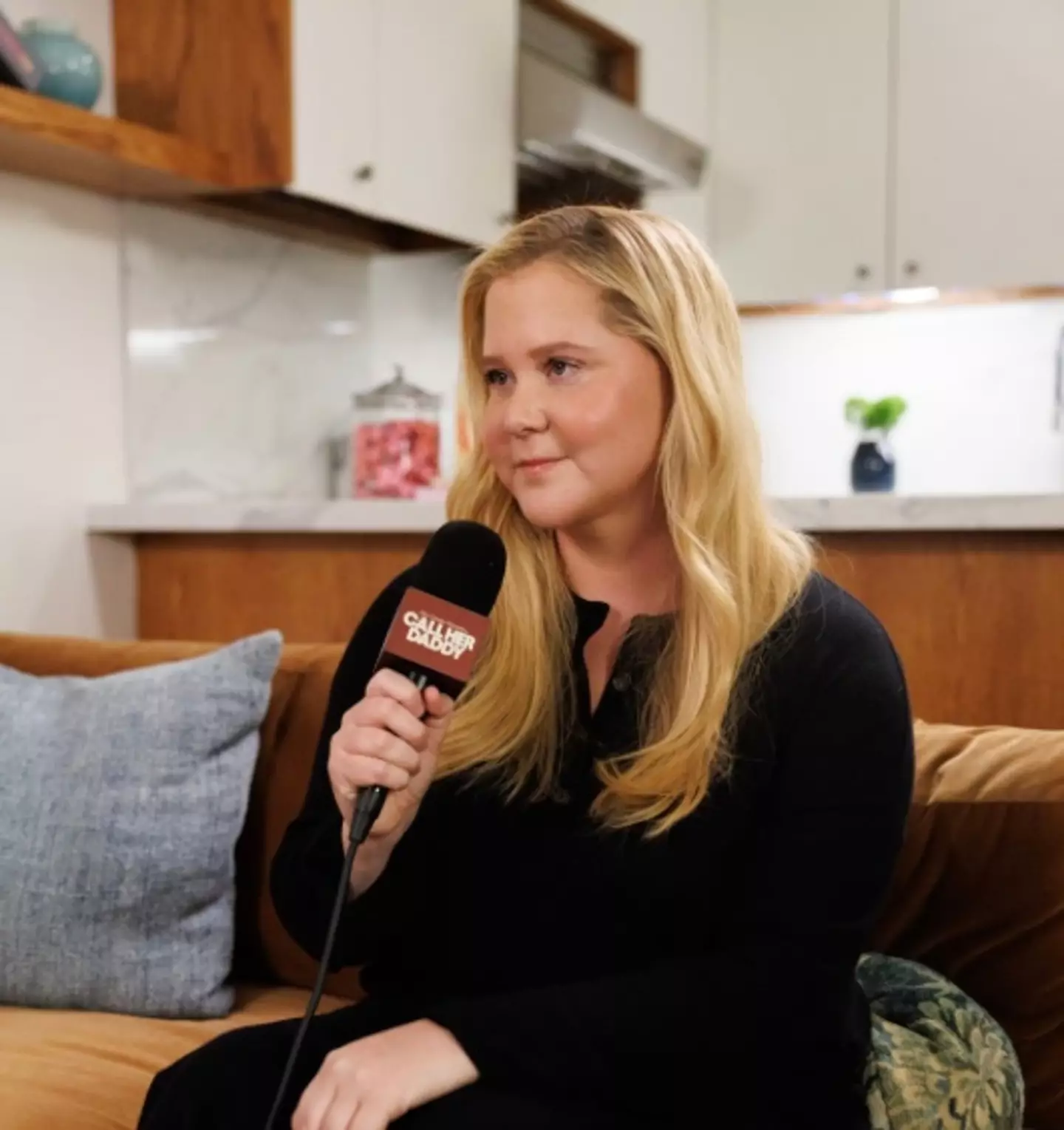 Amy appeared as a guest on the Call Her Daddy podcast (YouTube/@callherdaddy)