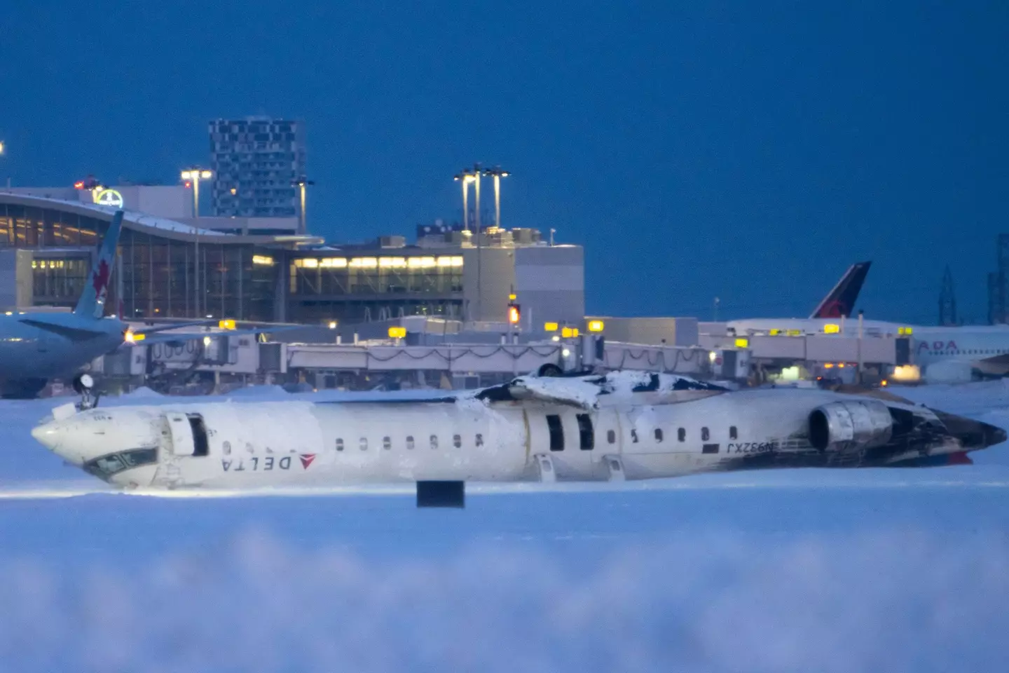 18 people were injured as a result of the Delta Airlines flight crash. (Katherine KY Cheng/Getty Images)