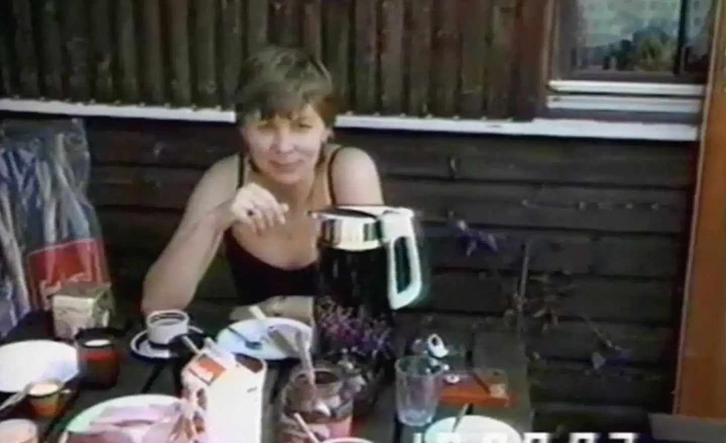 Kari and May's sister Lita, who died in 1988. (BBC)