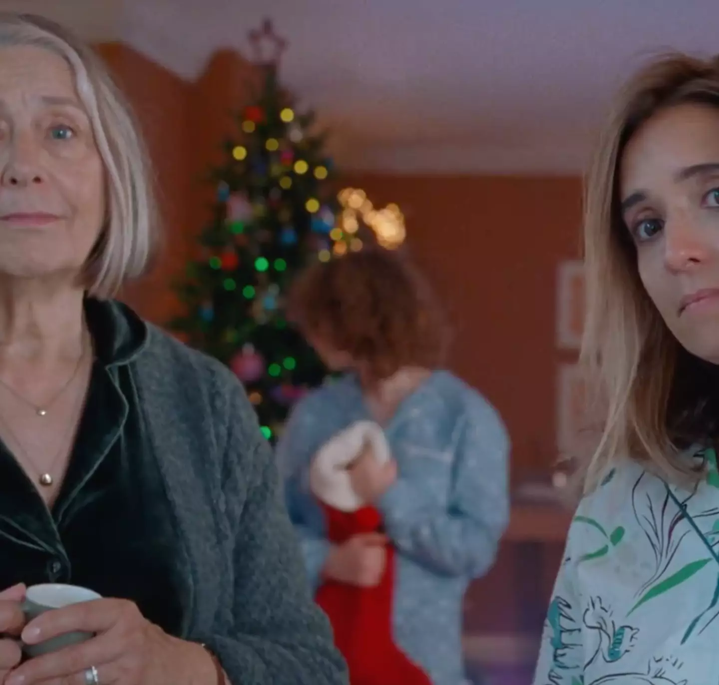 People have criticised the advert for not including a dad.