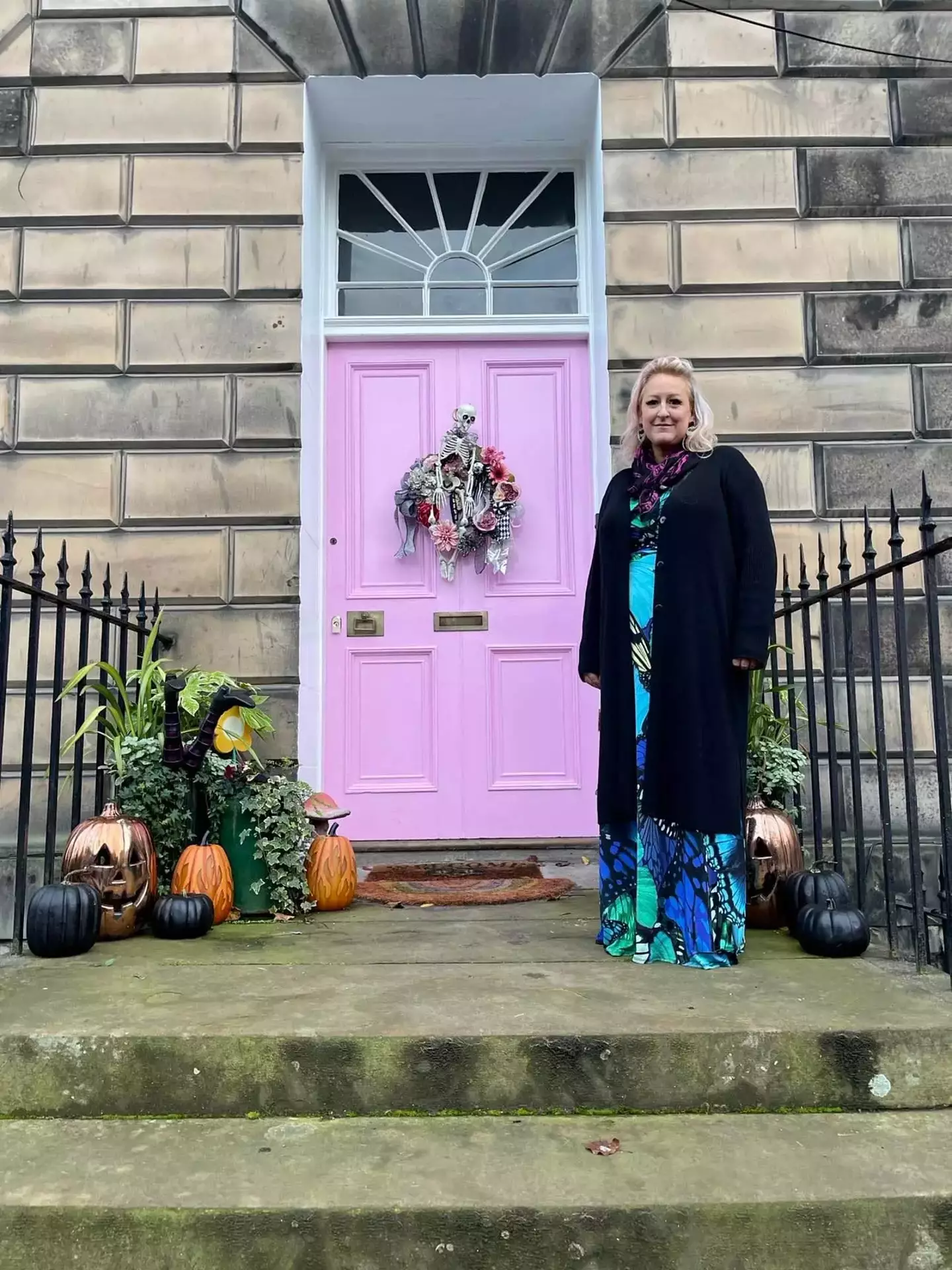 Miranda Dickson and her pink door.