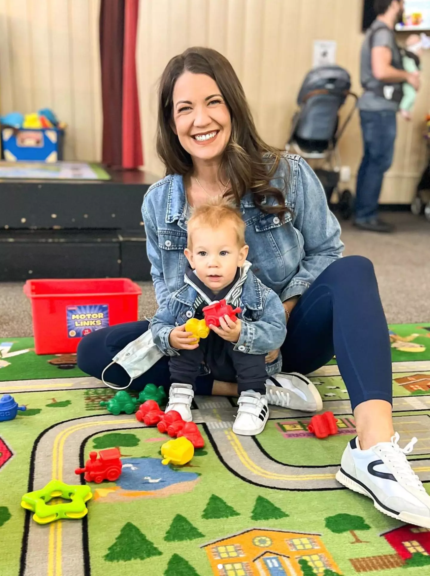 Dani shares pictures with her Son Rhett online (