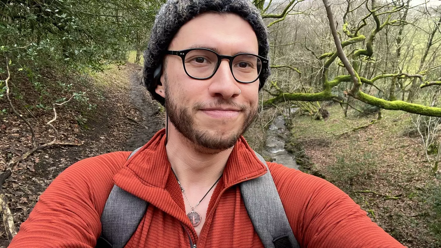 Gym goer Paul Cowling was hospitalised after 'chain vaping' resulted in a collapsed lung. (Kennedy News and Media)