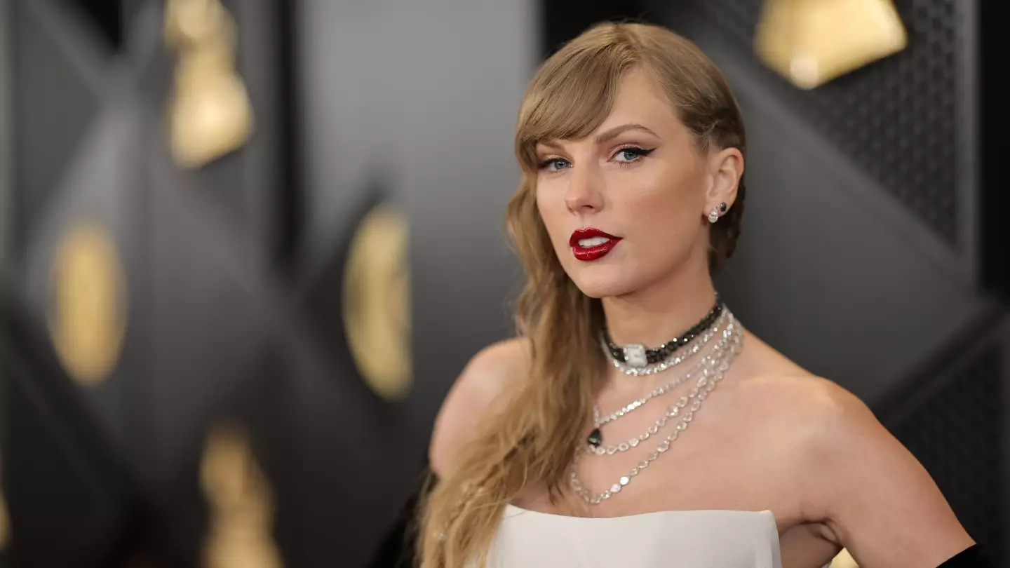 ‘Disgusting’ new Taylor Swift mural sparks heated debate