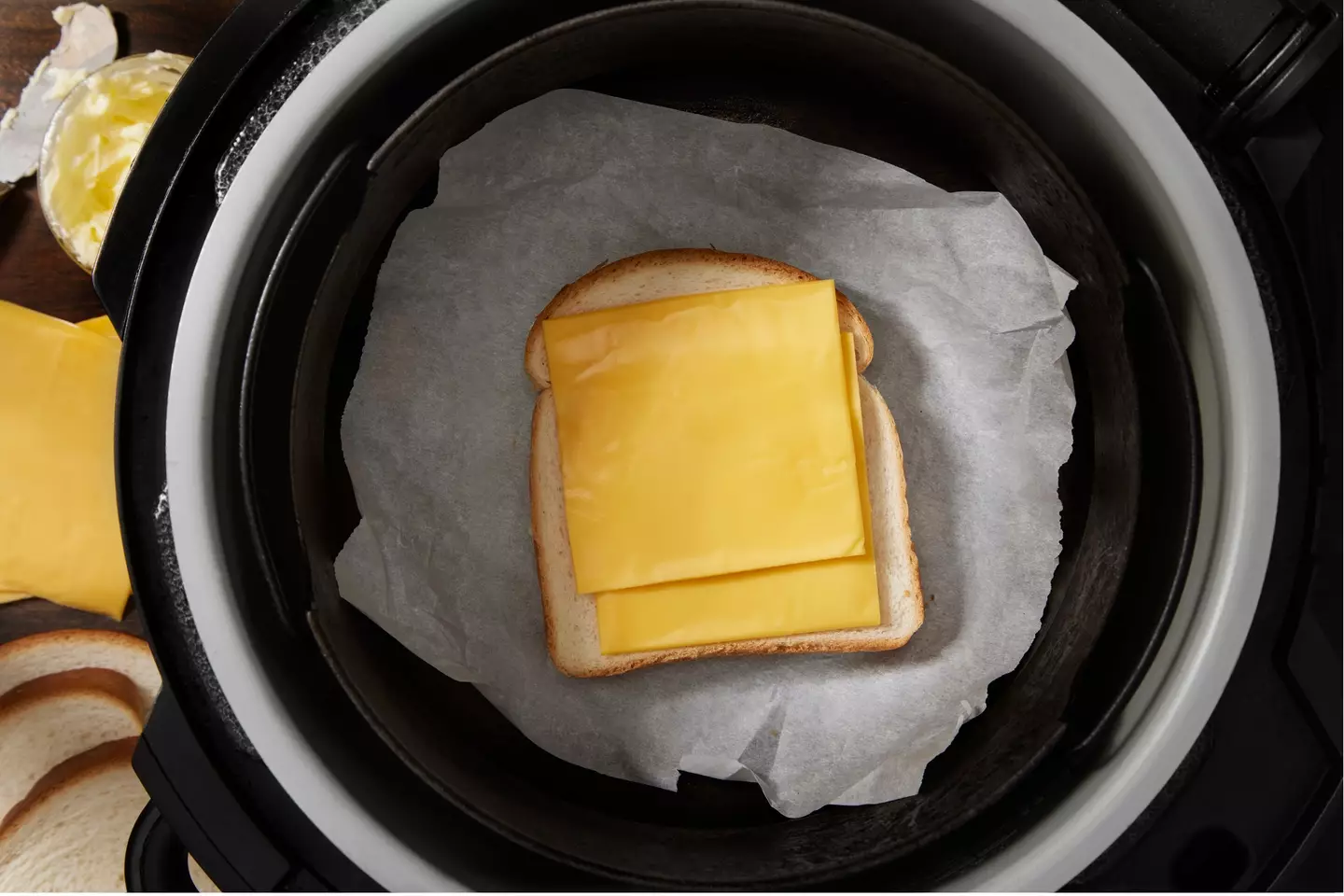 Avoid the cheese at all costs. (LauriPatterson / Getty Images)