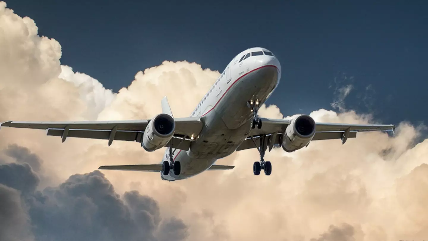 Storm Eunice: Thousands Are Tuning In To Big Jet TV As Planes Struggle To Land In Heathrow