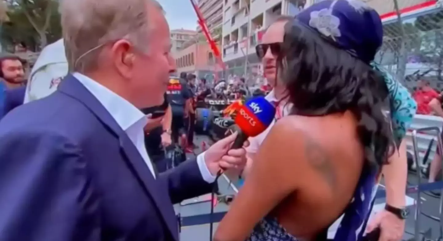 Fans were quick to defend Simone (