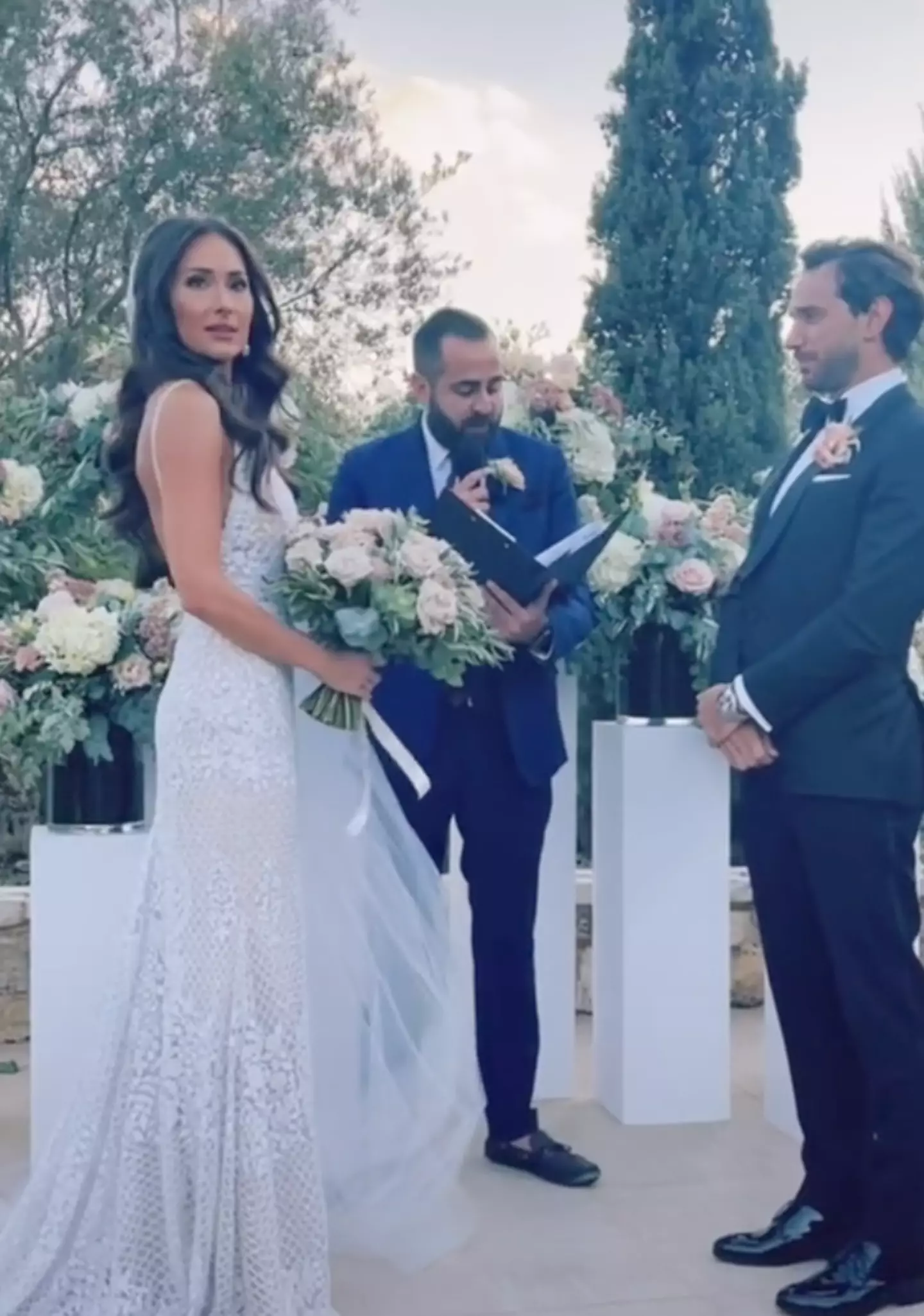 This bride had her wedding guests on the edge of their seats.