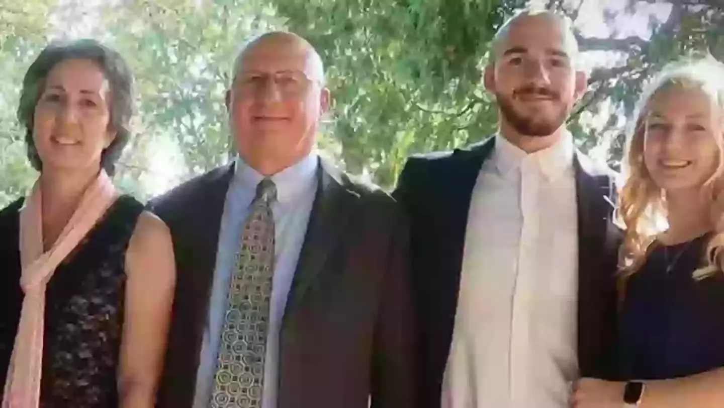Petito with Laundrie and his parents (Netflix)