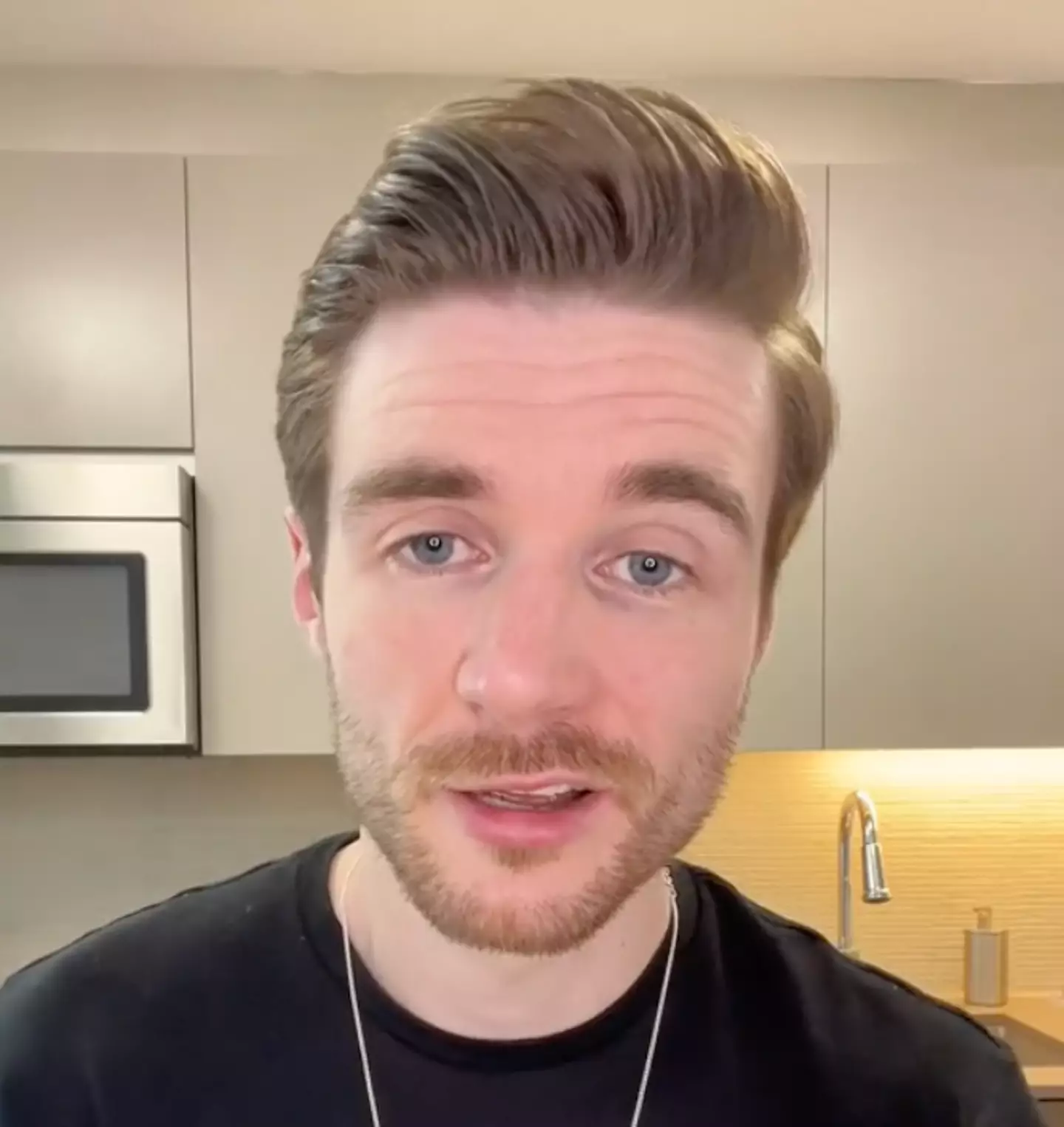 TikTok dating expert Jacob Lucas shares three red flags people should
